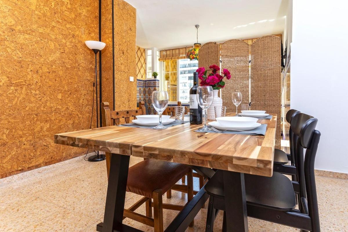 -Malagasunapts- West Beach Malaga Seafood & Relax Εξωτερικό φωτογραφία