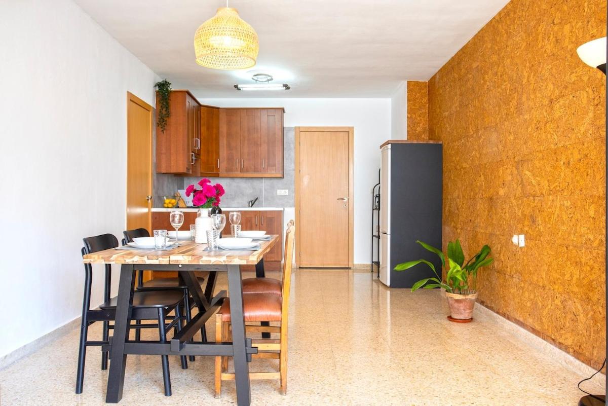 -Malagasunapts- West Beach Malaga Seafood & Relax Εξωτερικό φωτογραφία